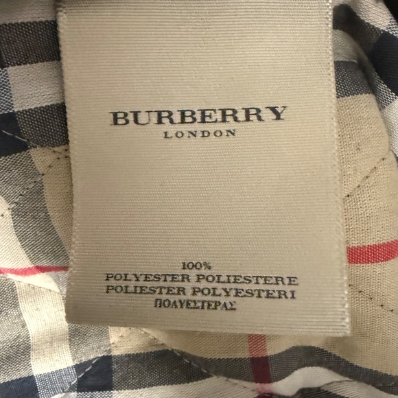 Womens Burberry quilt jacket black large - Picture 4 of 5